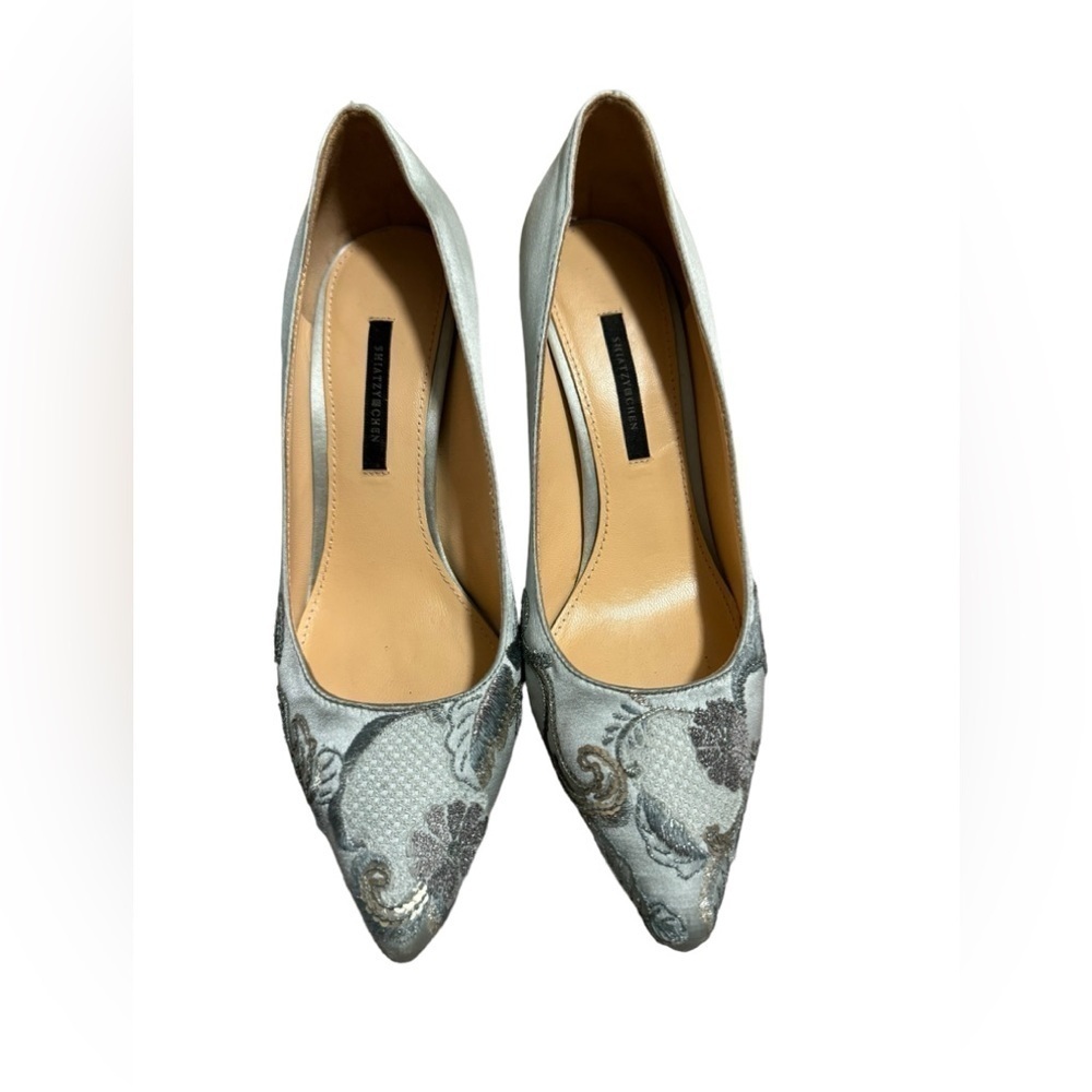 Shiatzy Chen Women’s Blue Floral High Heel Pumps Embellished Beading Size 6.5